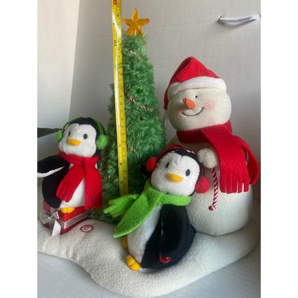 Hallmark Jingle Pals 2006 Penguins Snowman Rockin Around the Christmas Tree - Picture 6 of 6